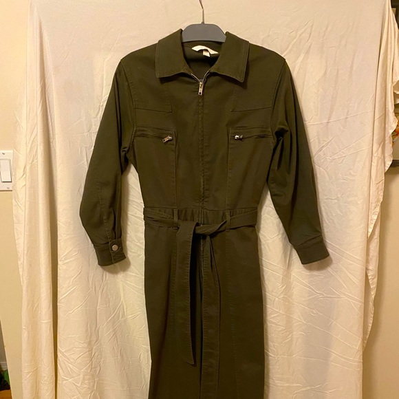 Fun jumpsuit! - Picture 1 of 2